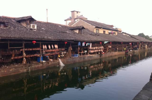 谢楠发长文回应劝离，透露吴京很紧张，力挺老公否认厌女传闻